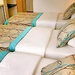 فندق بلو غاردن 4*