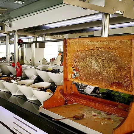 Blue Garden Hotel 4*